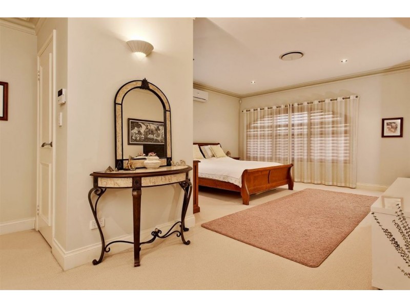 49 Duncraig Road, Applecross WA 6153
