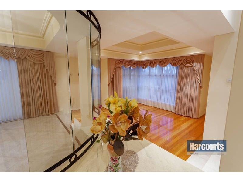 42 Riley Road, Kardinya WA 6163