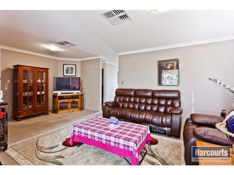 1/25 Minerva Loop, Success WA 6164