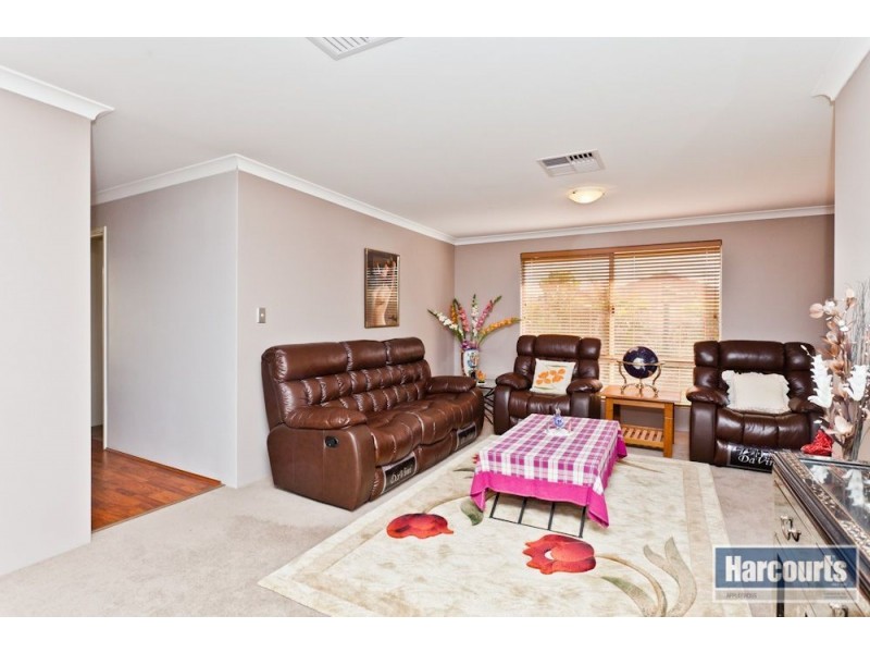 1/25 Minerva Loop, Success WA 6164