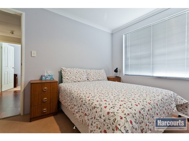 1/25 Minerva Loop, Success WA 6164