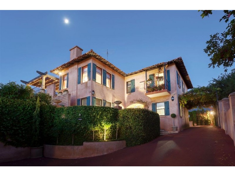 15 Blackwall Reach Parade, Bicton WA 6157