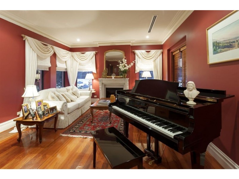 15 Blackwall Reach Parade, Bicton WA 6157