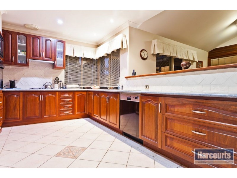 27 Shacklock Crescent, Winthrop WA 6150