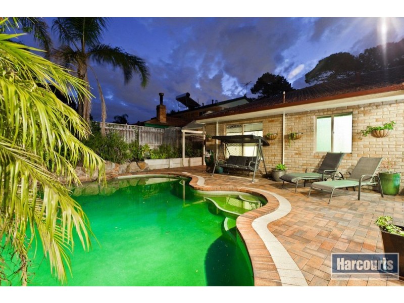 27 Shacklock Crescent, Winthrop WA 6150