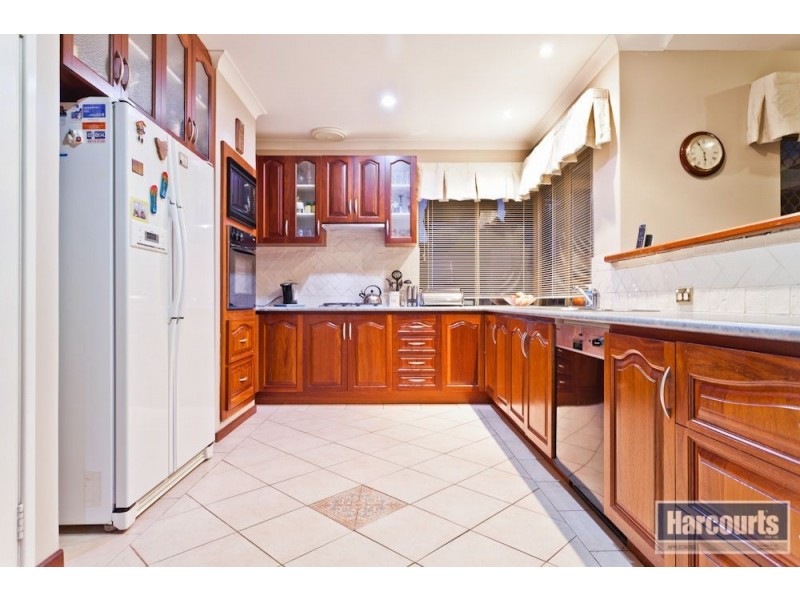 27 Shacklock Crescent, Winthrop WA 6150