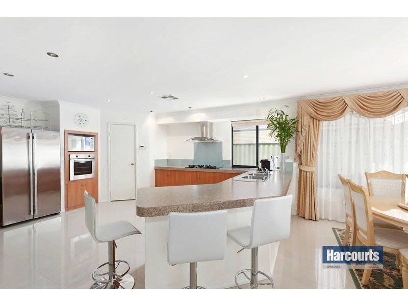 13 Conimbla Lane, Aubin Grove WA 6164