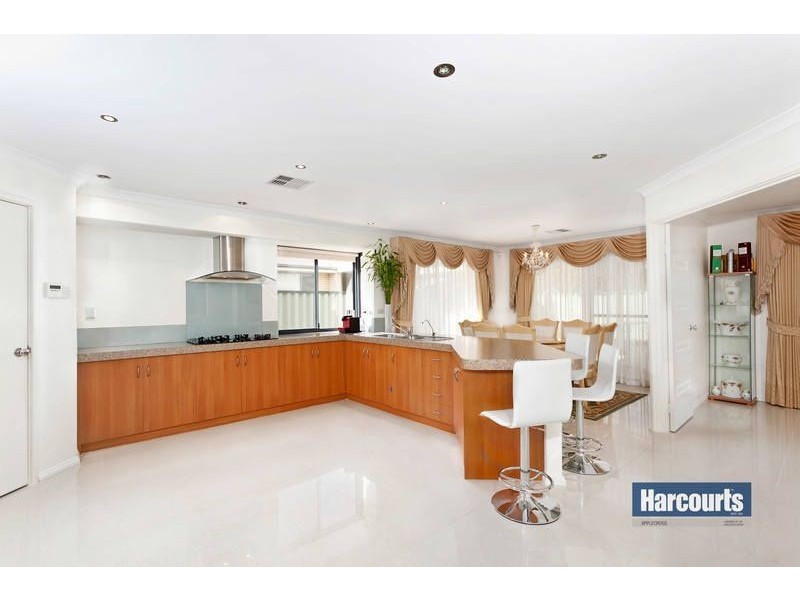 13 Conimbla Lane, Aubin Grove WA 6164