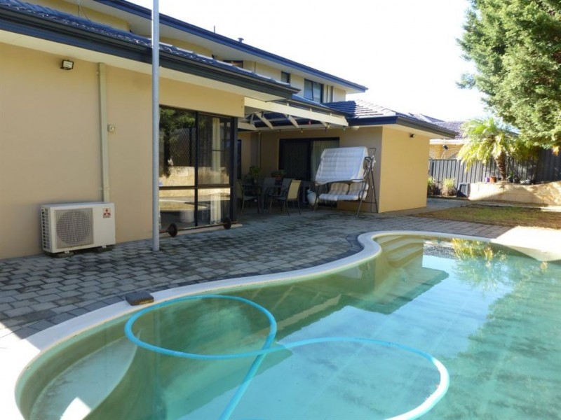 10 Hotchin Way, Kardinya WA 6163