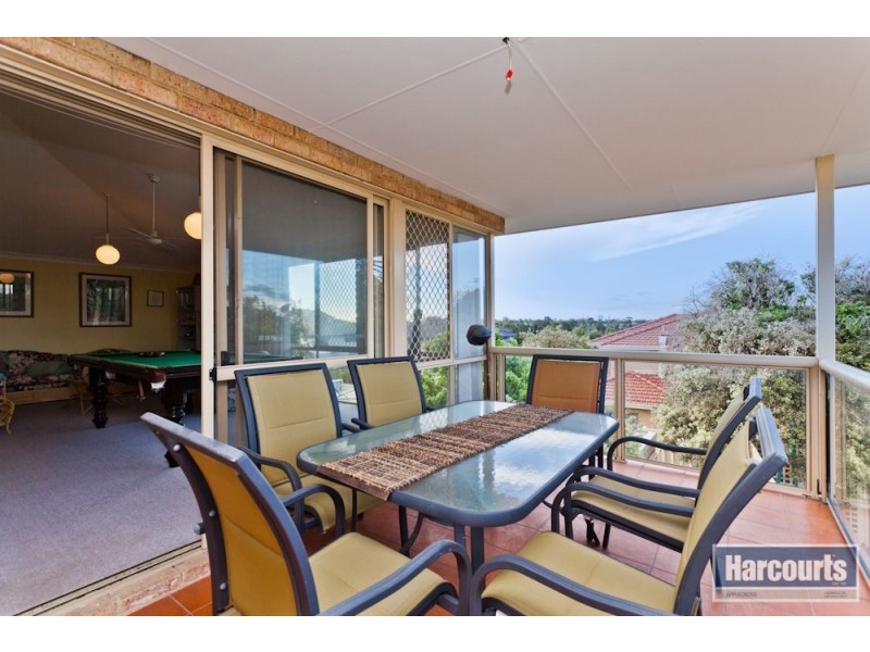 10 Parker Place, Winthrop WA 6150