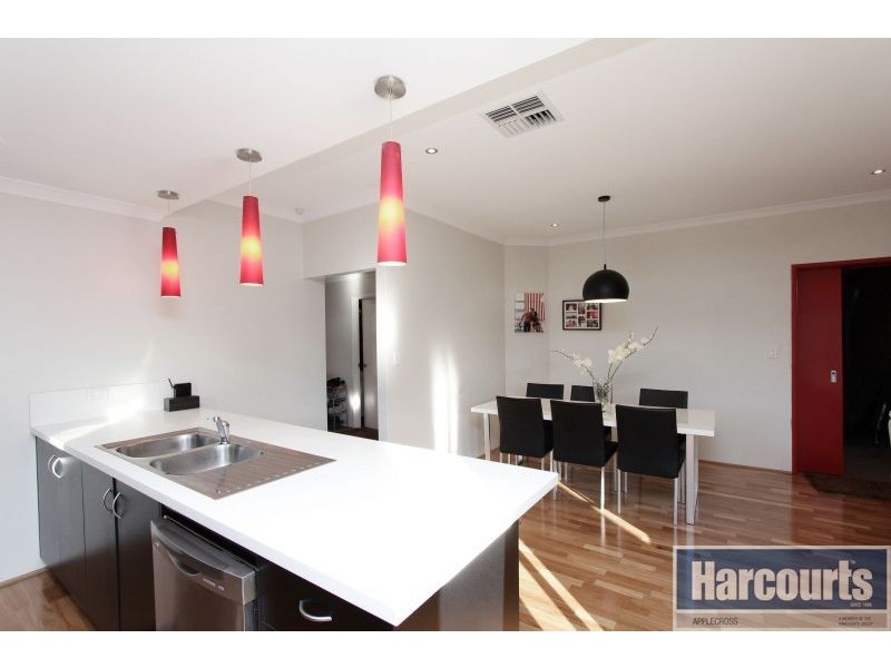 75B Moolyeen Road, Brentwood WA 6153