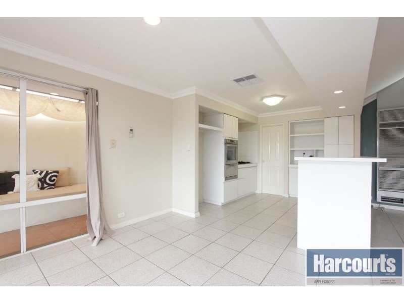 5 Jolley Grove, Winthrop WA 6150