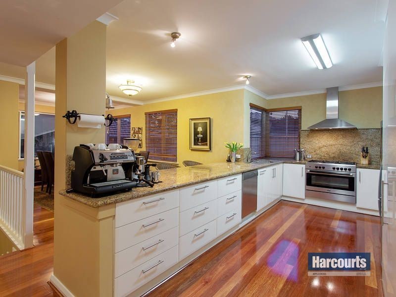 25 Paterson Gardens, Winthrop WA 6150