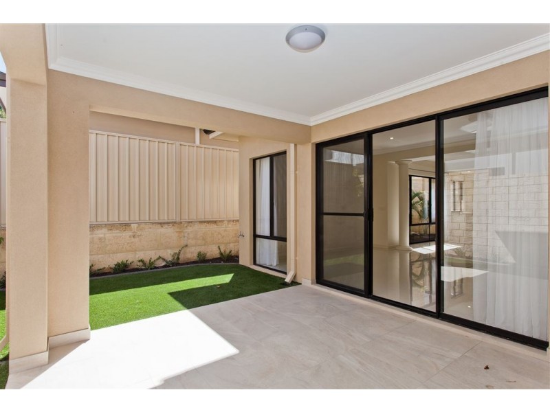 17A Bombard Street, Ardross WA 6153