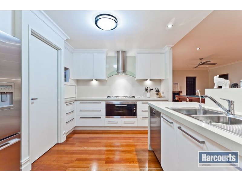 6 Woods Close, Winthrop WA 6150