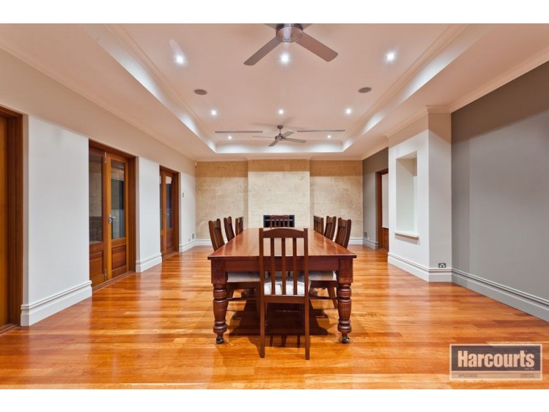 6 Woods Close, Winthrop WA 6150