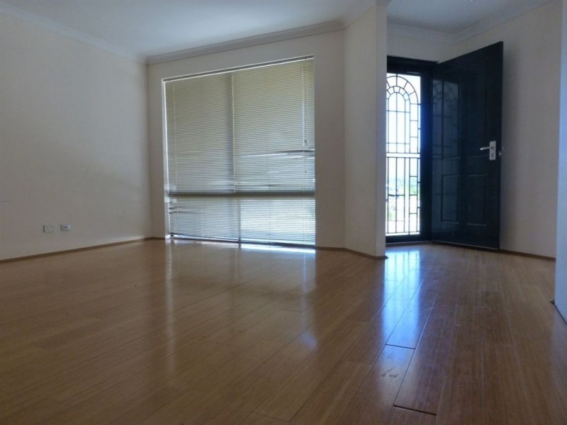4 Coralgum Green, South Lake WA 6164