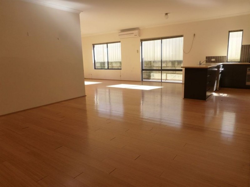 4 Coralgum Green, South Lake WA 6164