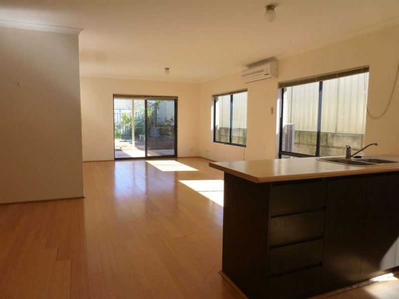 4 Coralgum Green, South Lake WA 6164
