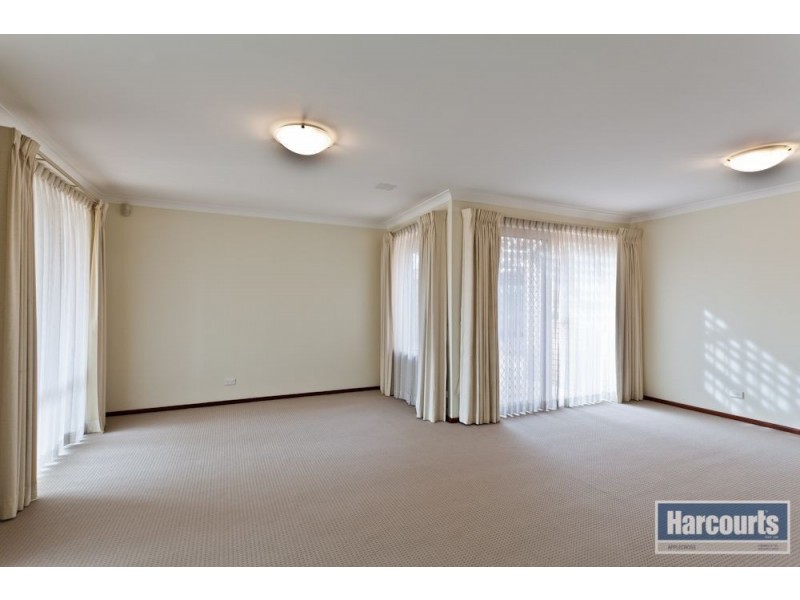 30 Blakers Ridge, Winthrop WA 6150