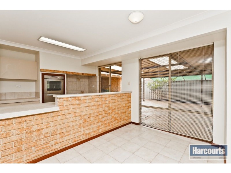 30 Blakers Ridge, Winthrop WA 6150