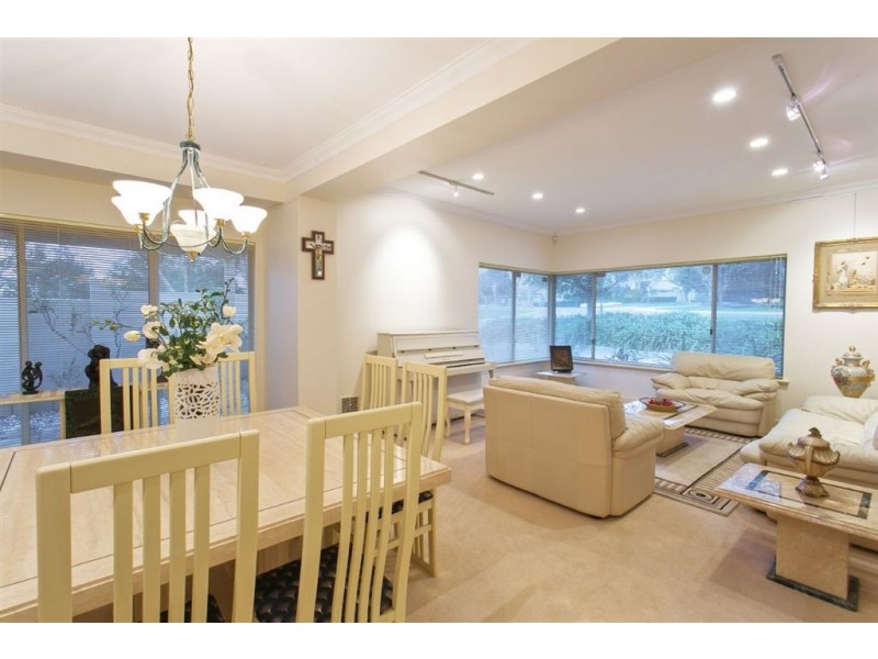 23 Nisbet Road, Applecross WA 6153