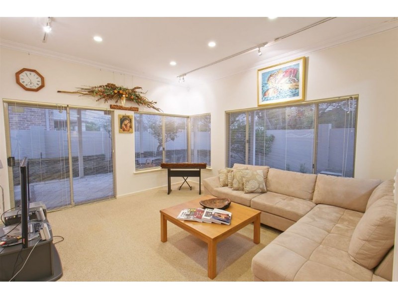 23 Nisbet Road, Applecross WA 6153