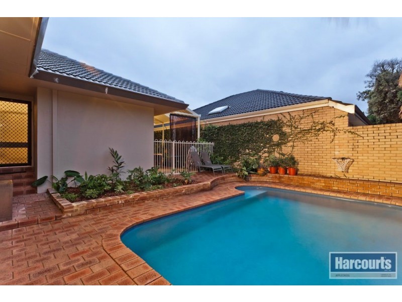 2 Fletcher Street, Applecross WA 6153