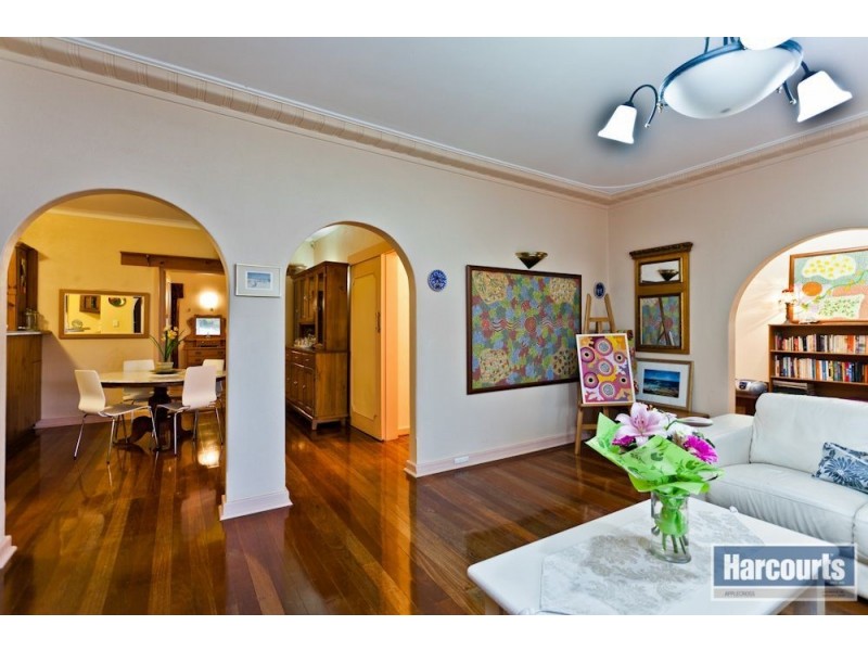 2 Fletcher Street, Applecross WA 6153