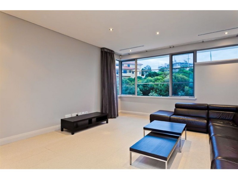 6 Navan Court, Beaconsfield WA 6162