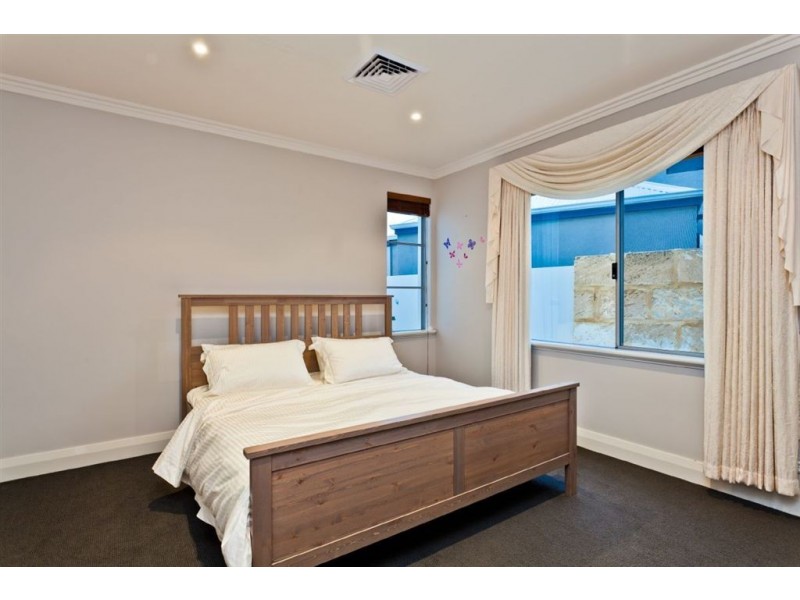 6 Navan Court, Beaconsfield WA 6162