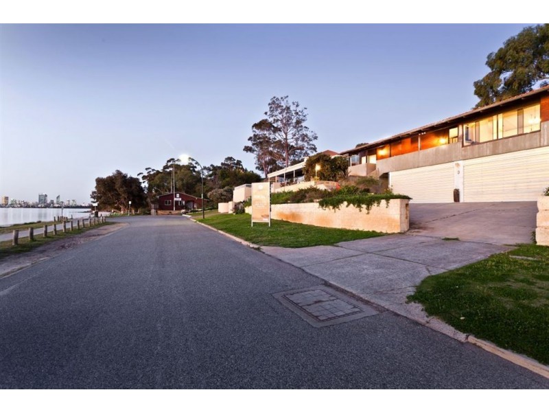 3 The Strand, Applecross WA 6153