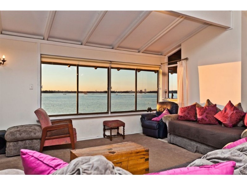 3 The Strand, Applecross WA 6153