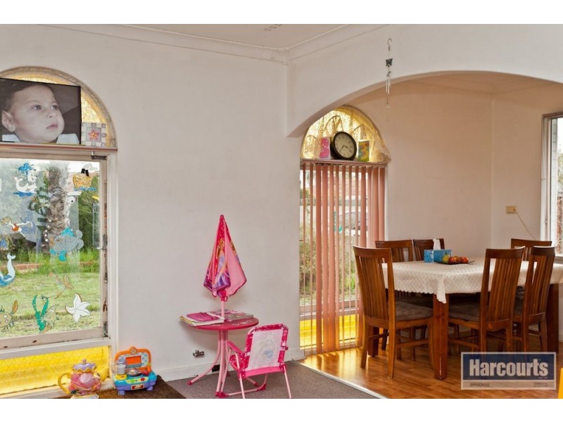 102 Westfield Street, Maddington WA 6109