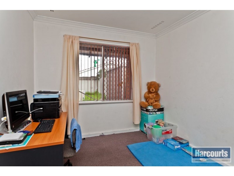 102 Westfield Street, Maddington WA 6109