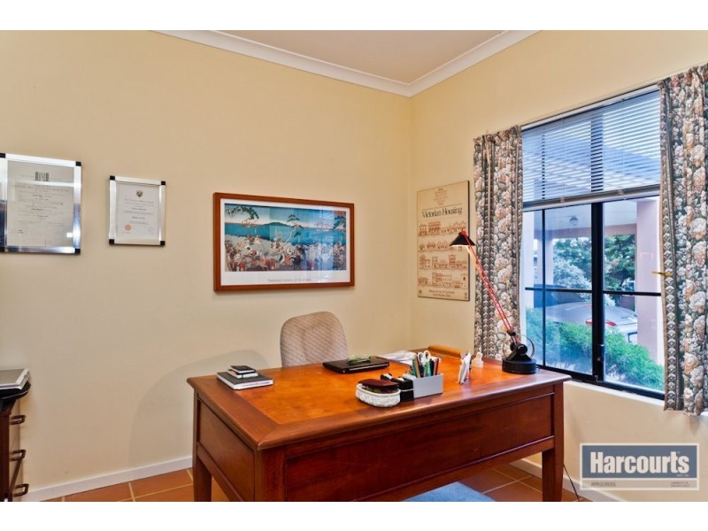 41 Freedman Way, Winthrop WA 6150