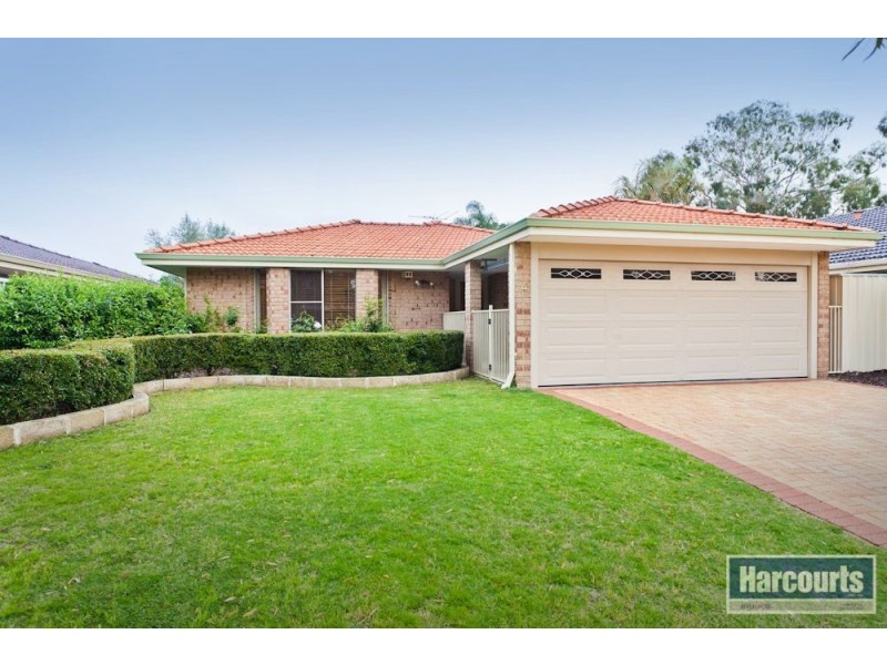 4 Hackett Pass, Winthrop WA 6150