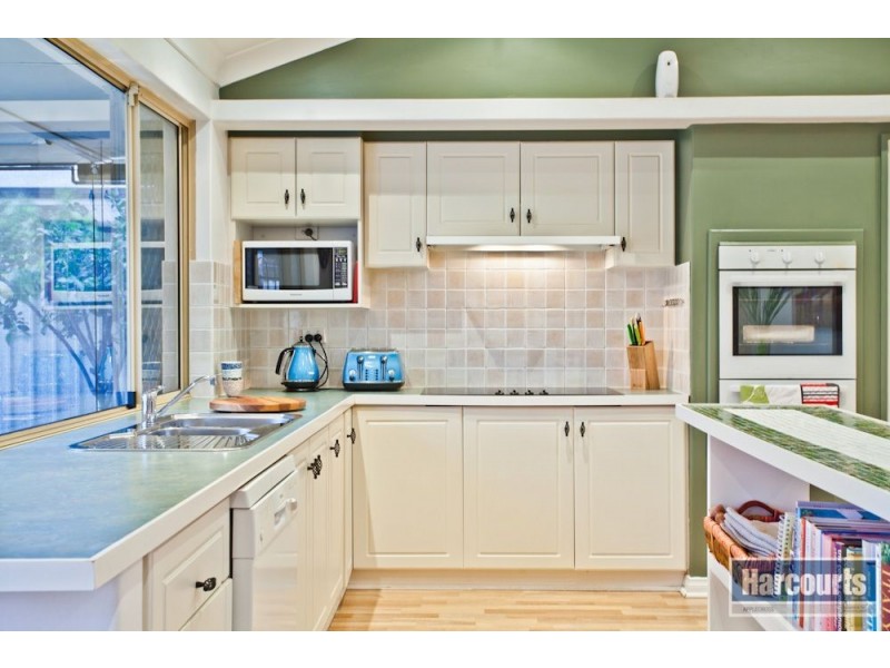 14 Keenan Way, Winthrop WA 6150