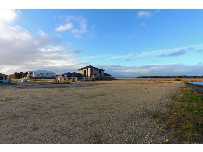 40 Katinka Rtt, Dudley Park WA 6210