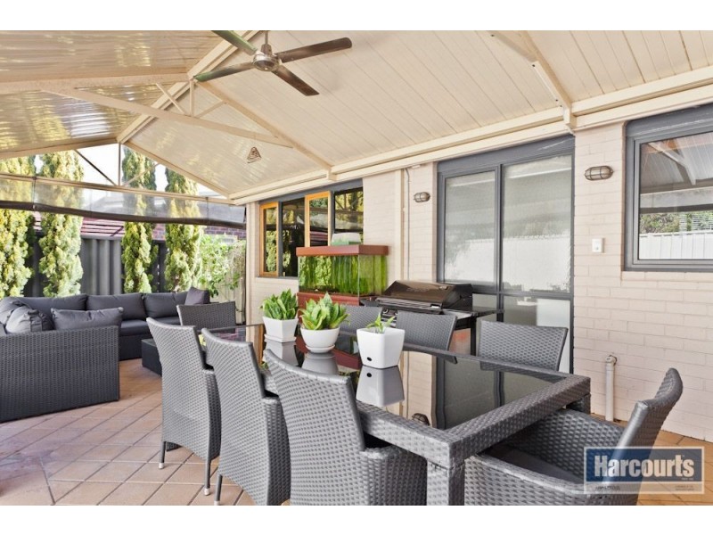 30 Moolyeen Road, Mount Pleasant WA 6153