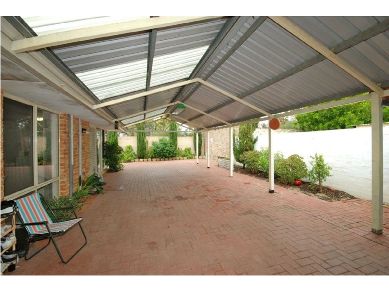 28 Congdon Way, Booragoon WA 6154
