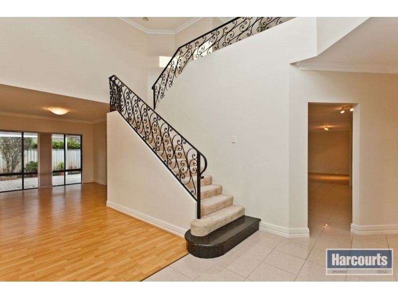 57 Ten Seldam Circle, Winthrop WA 6150