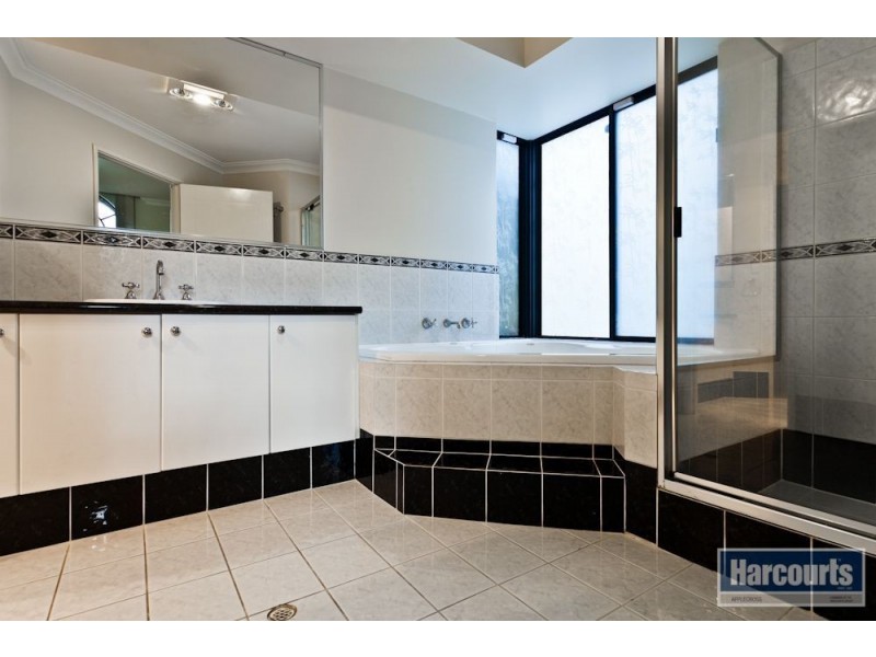 57 Ten Seldam Circle, Winthrop WA 6150