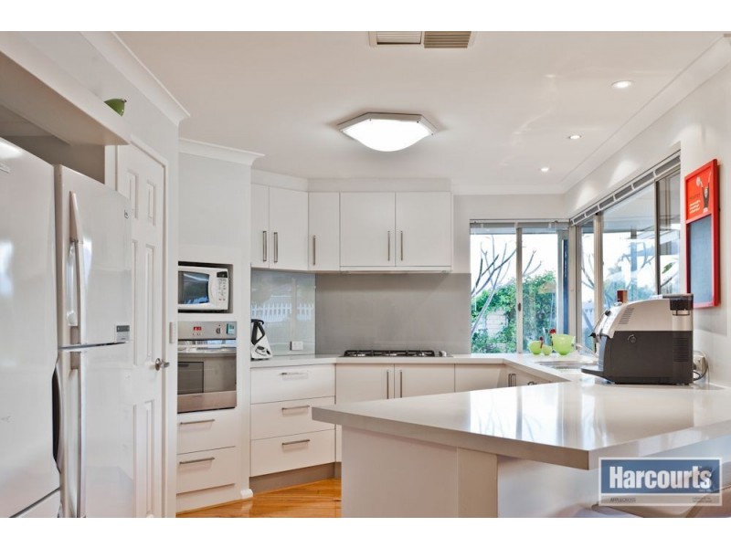 62 Northmore Crescent, Winthrop WA 6150