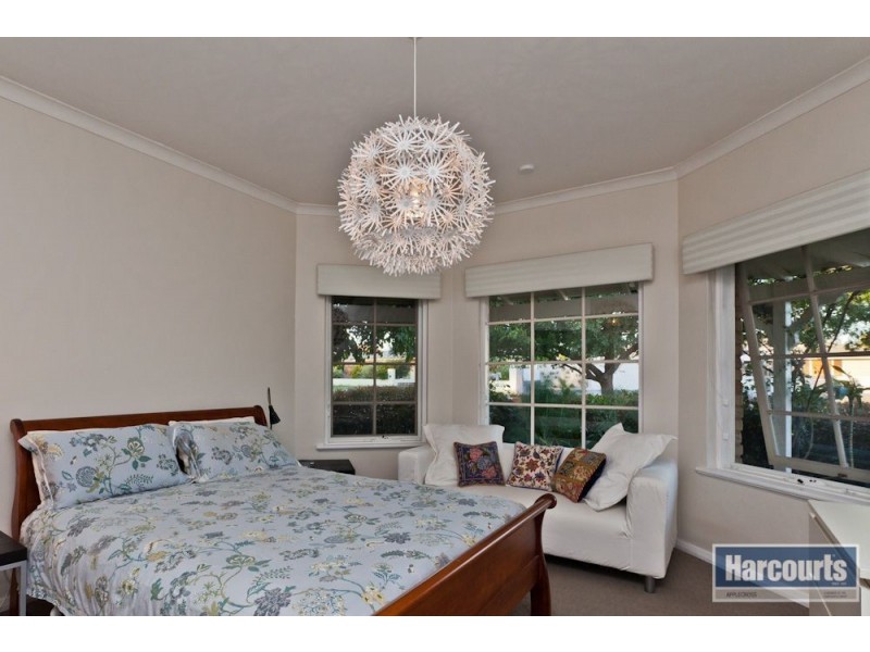 62 Northmore Crescent, Winthrop WA 6150