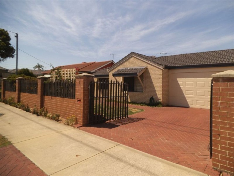 1/12 Stephen Street, Queens Park WA 6107