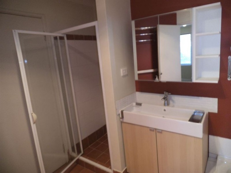 1/12 Stephen Street, Queens Park WA 6107