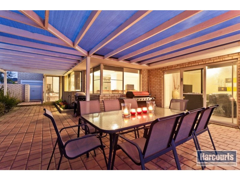 9 Burrows Place, Winthrop WA 6150