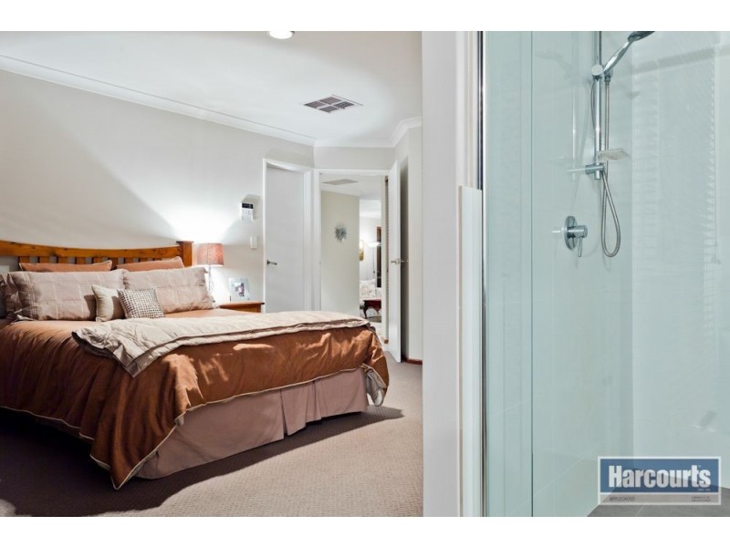 9 Burrows Place, Winthrop WA 6150