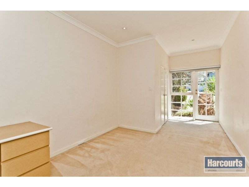 31 Edgewater Road, Salter Point WA 6152
